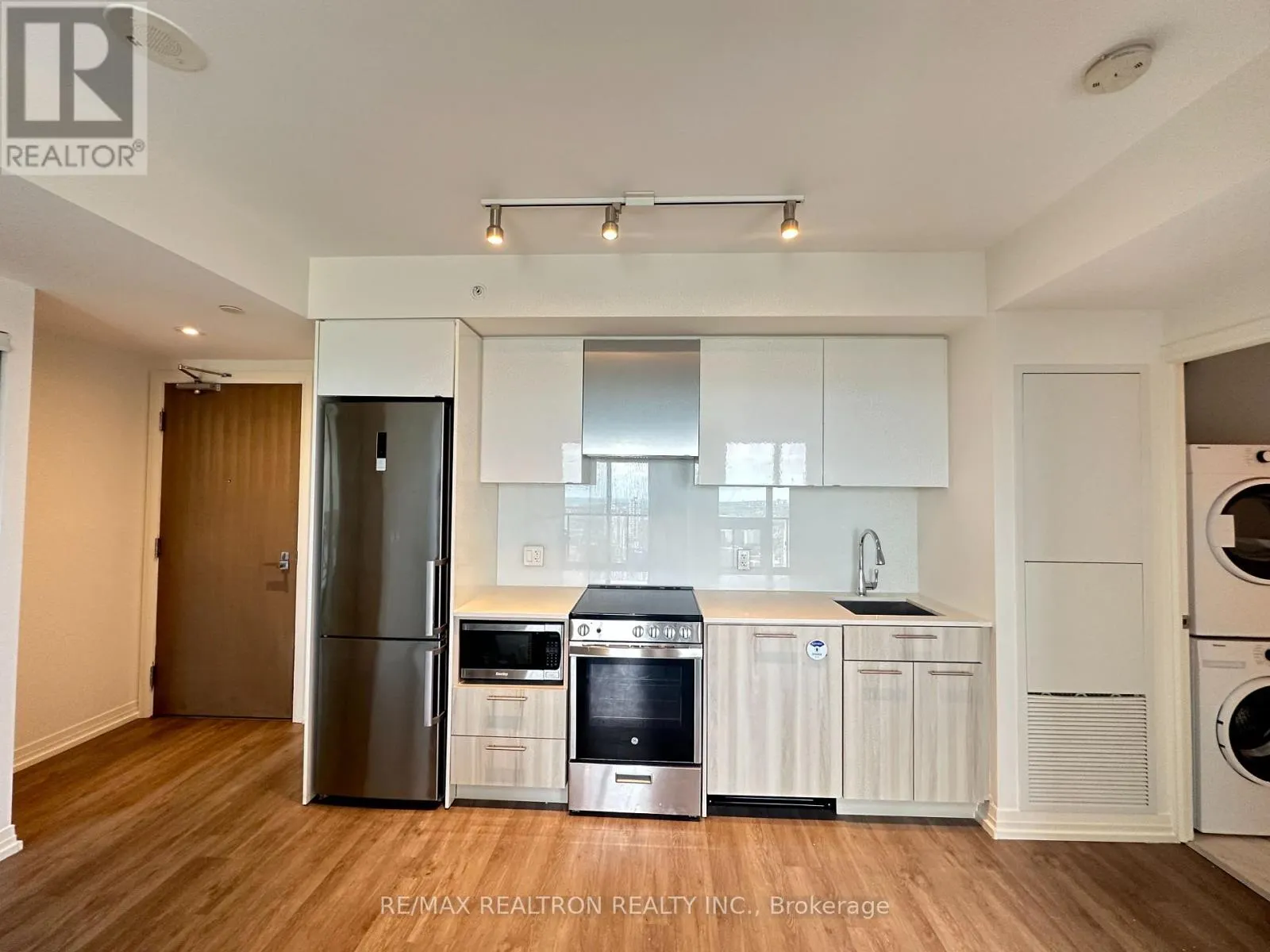 4513 - 251 JARVIS STREET