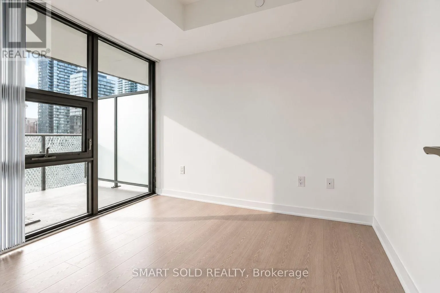 2002 - 11 WELLESLEY STREET W