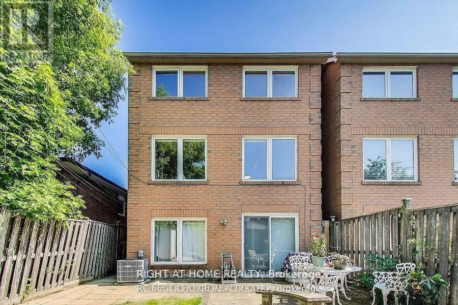 162B FINCH AVE. E. STREET