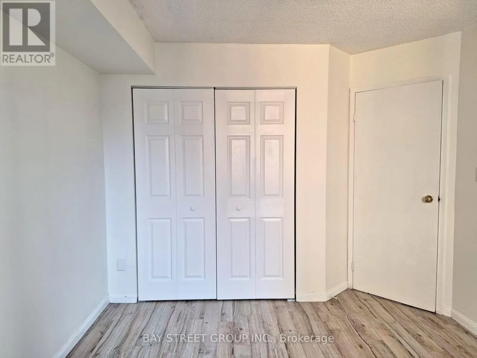 25 GRENVILLE STREET
