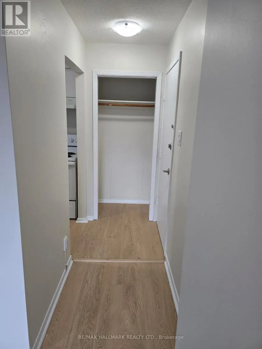 1 - 914 SHEPPARD AVENUE W