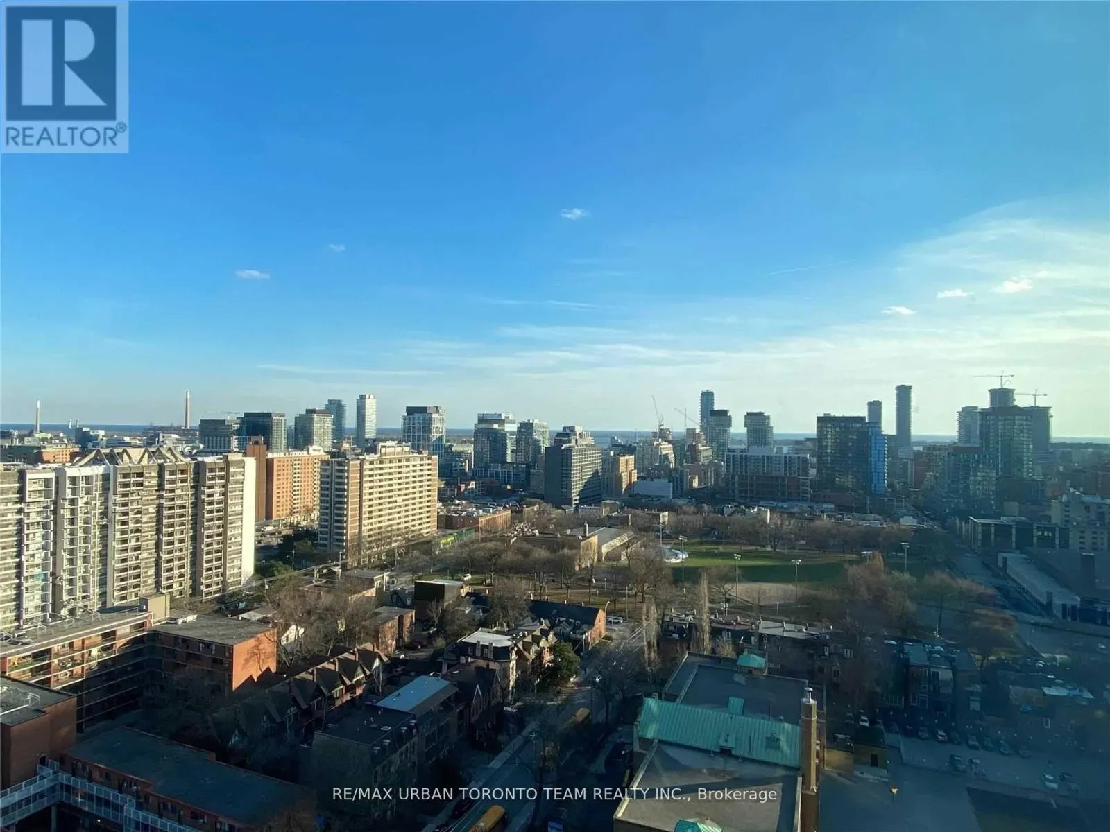 PH101 - 219 DUNDAS STREET E