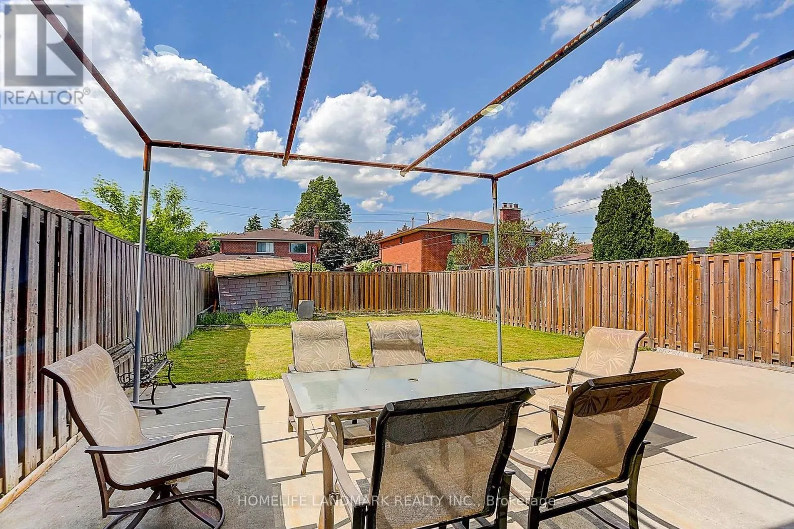 MAIN UNIT - 18 FAYE DRIVE