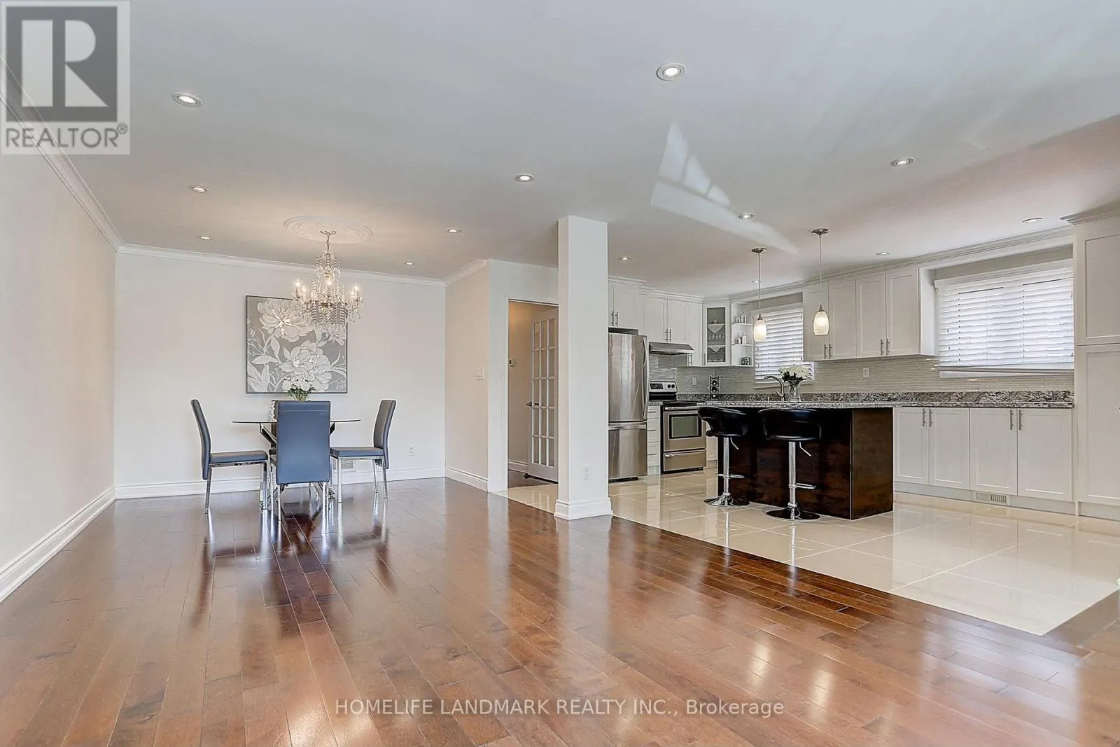 MAIN UNIT - 18 FAYE DRIVE