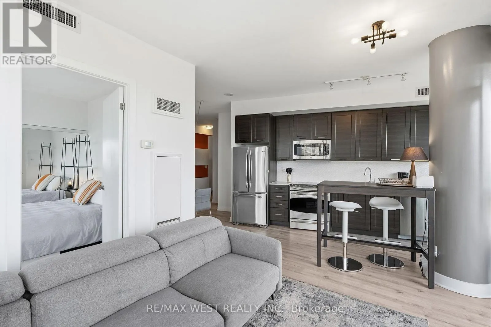 1002 - 169 FORT YORK BOULEVARD