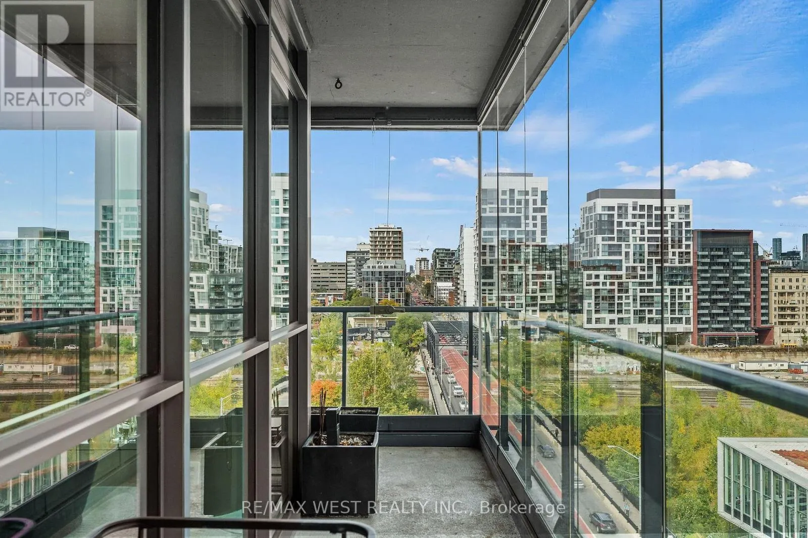 1002 - 169 FORT YORK BOULEVARD