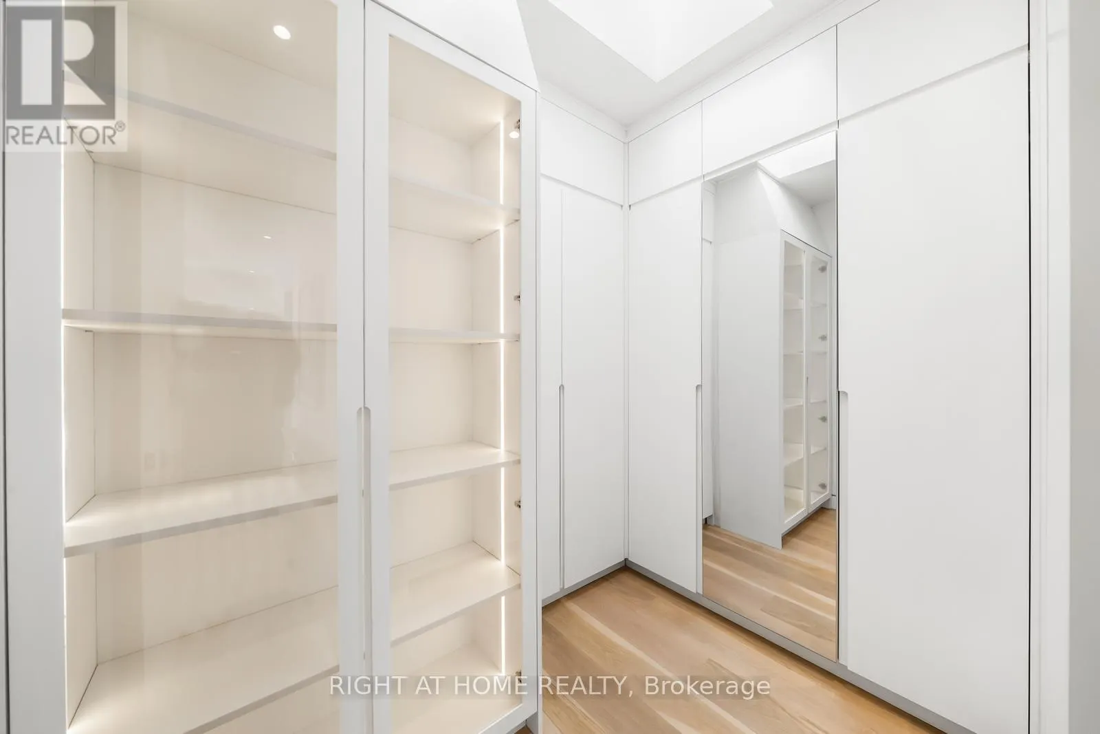 74B RATHNELLY AVENUE