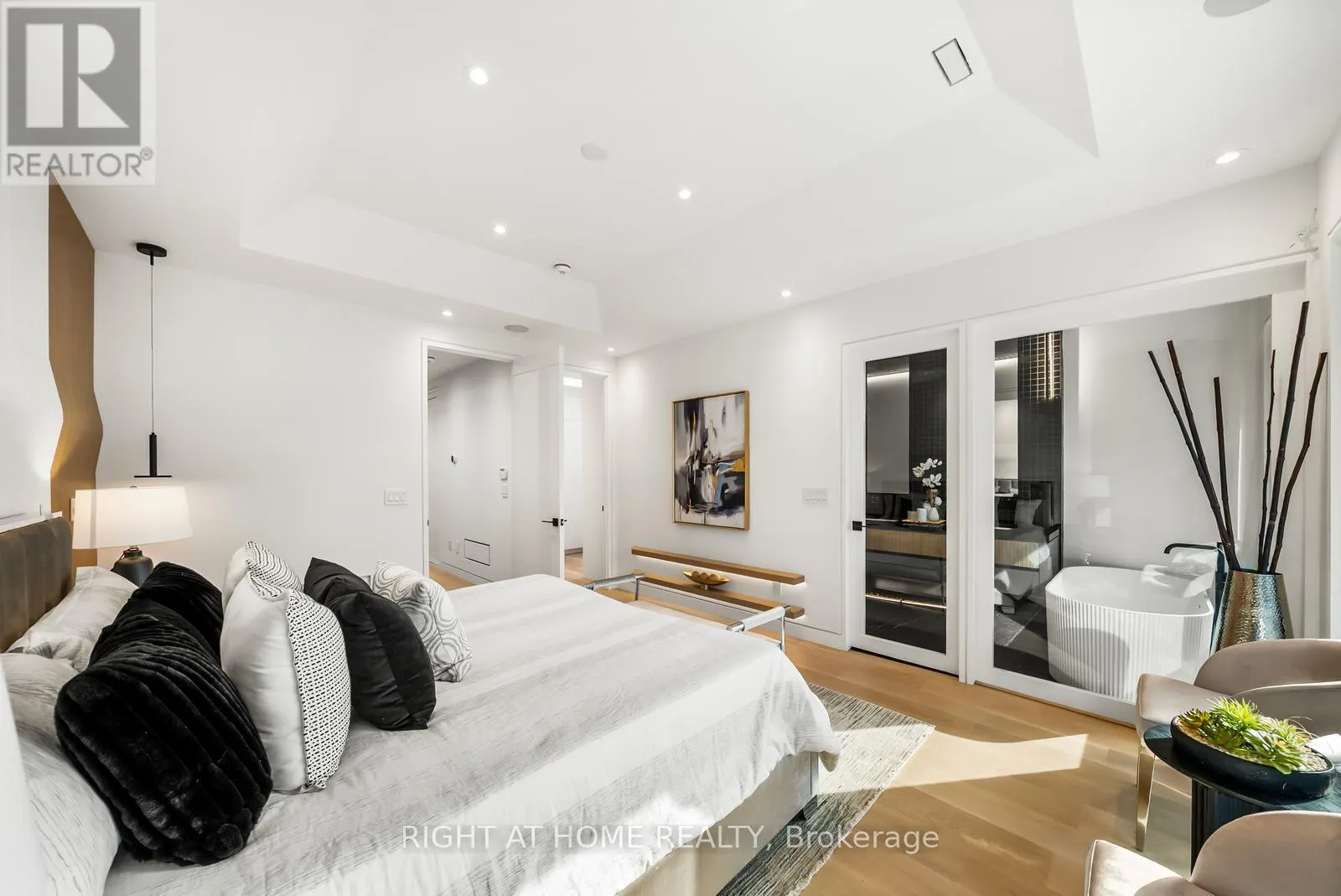74B RATHNELLY AVENUE