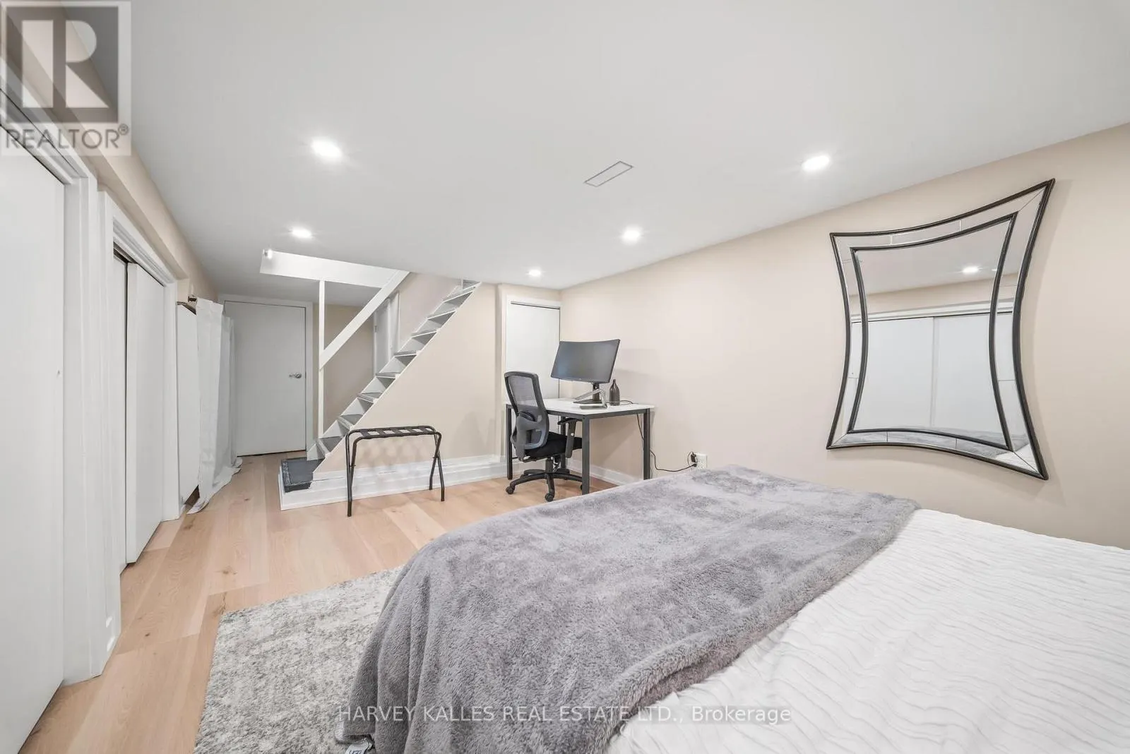 495 ROXTON ROAD