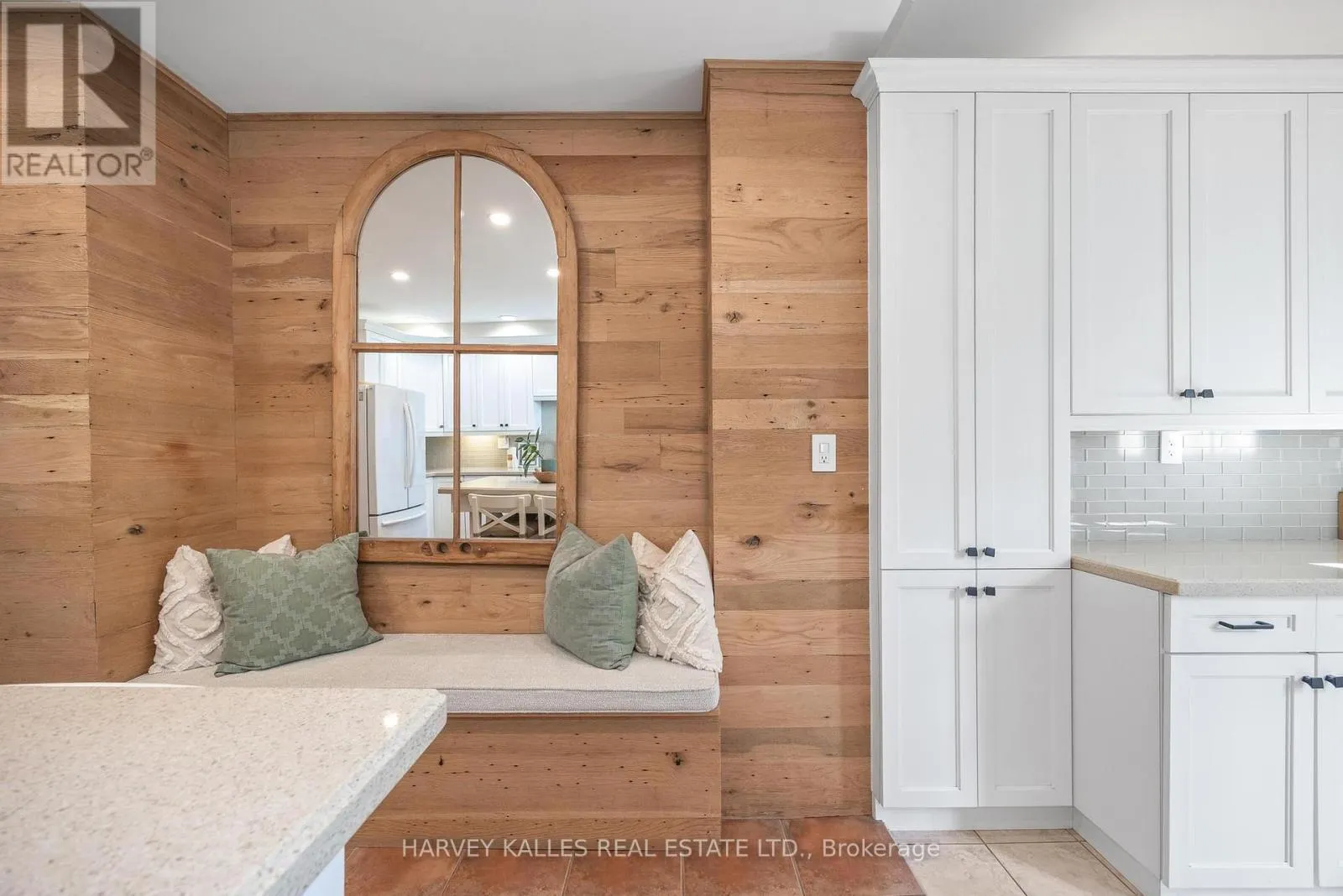 495 ROXTON ROAD