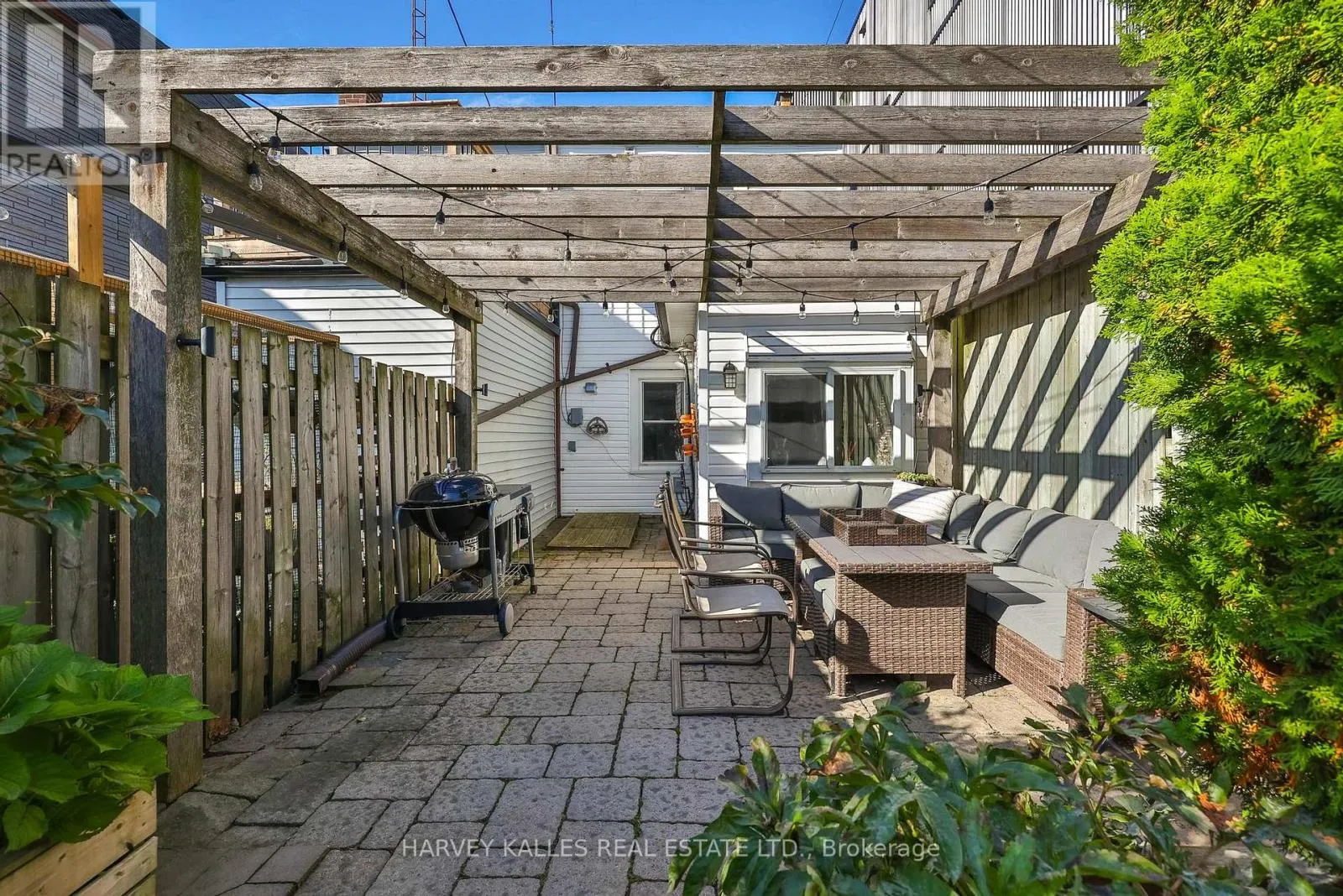 495 ROXTON ROAD