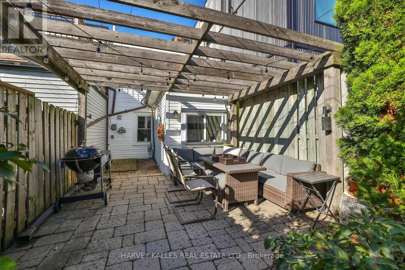 495 ROXTON ROAD