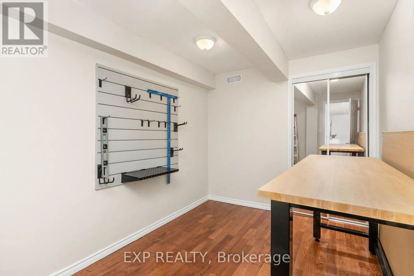 5 TADCASTER PLACE