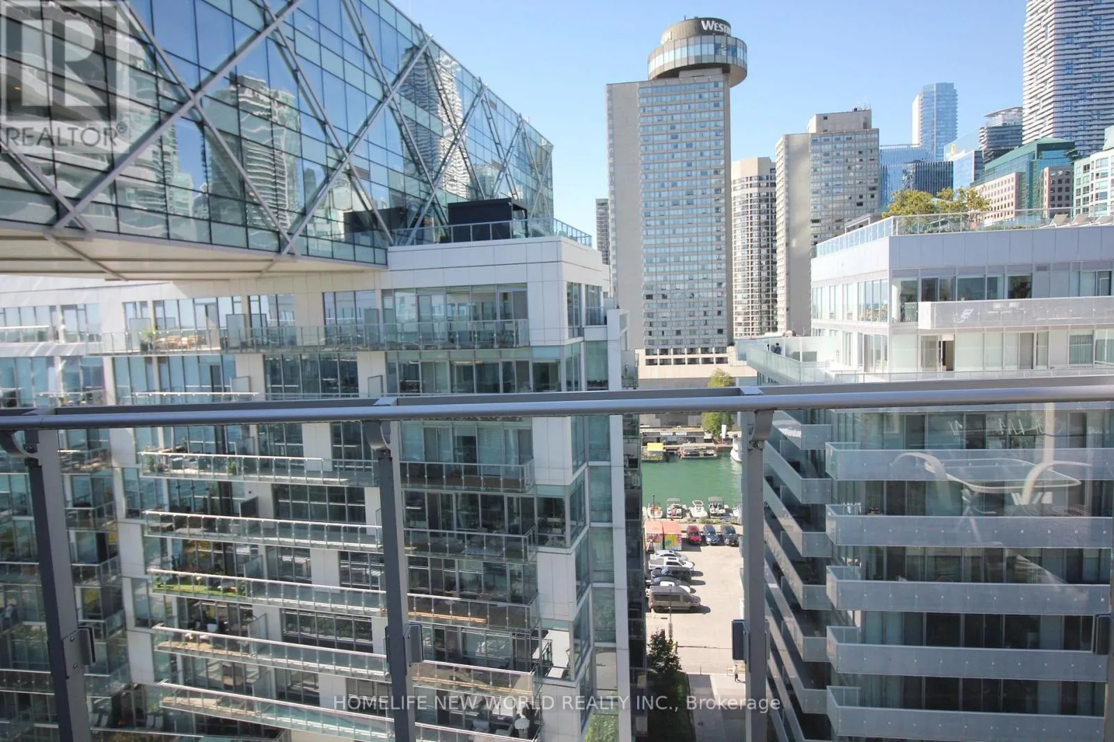 1123 - 29 QUEENS QUAY E