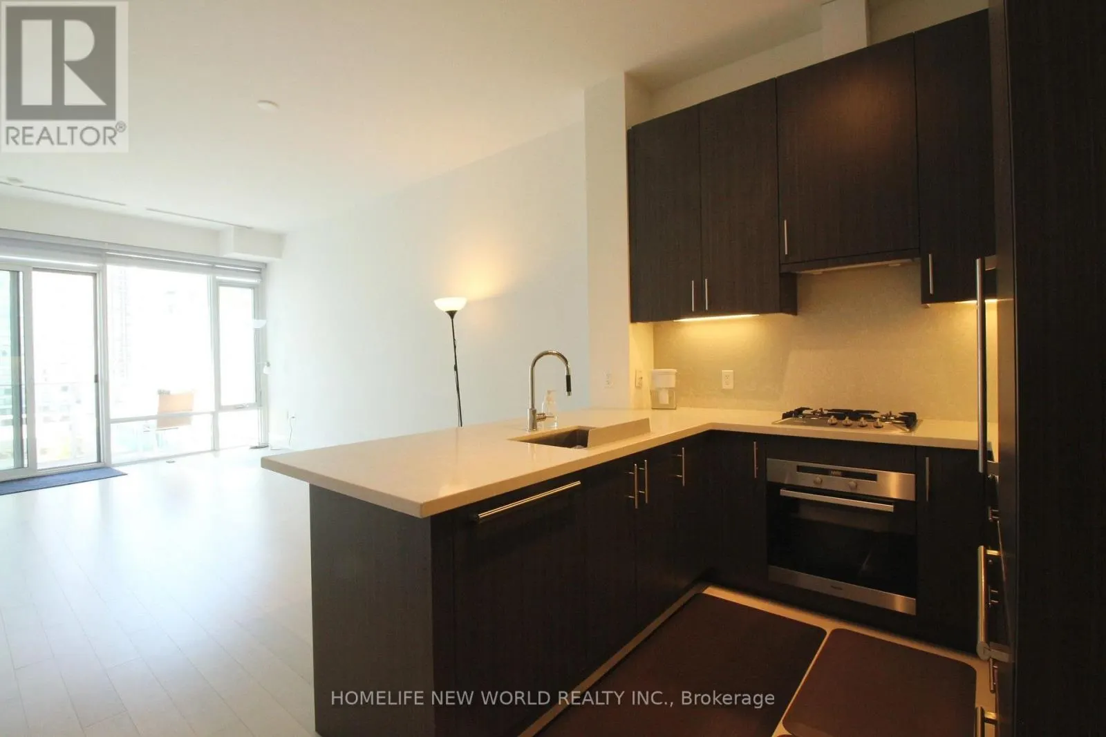 1123 - 29 QUEENS QUAY E