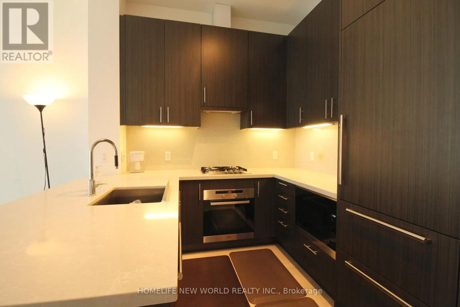 1123 - 29 QUEENS QUAY E