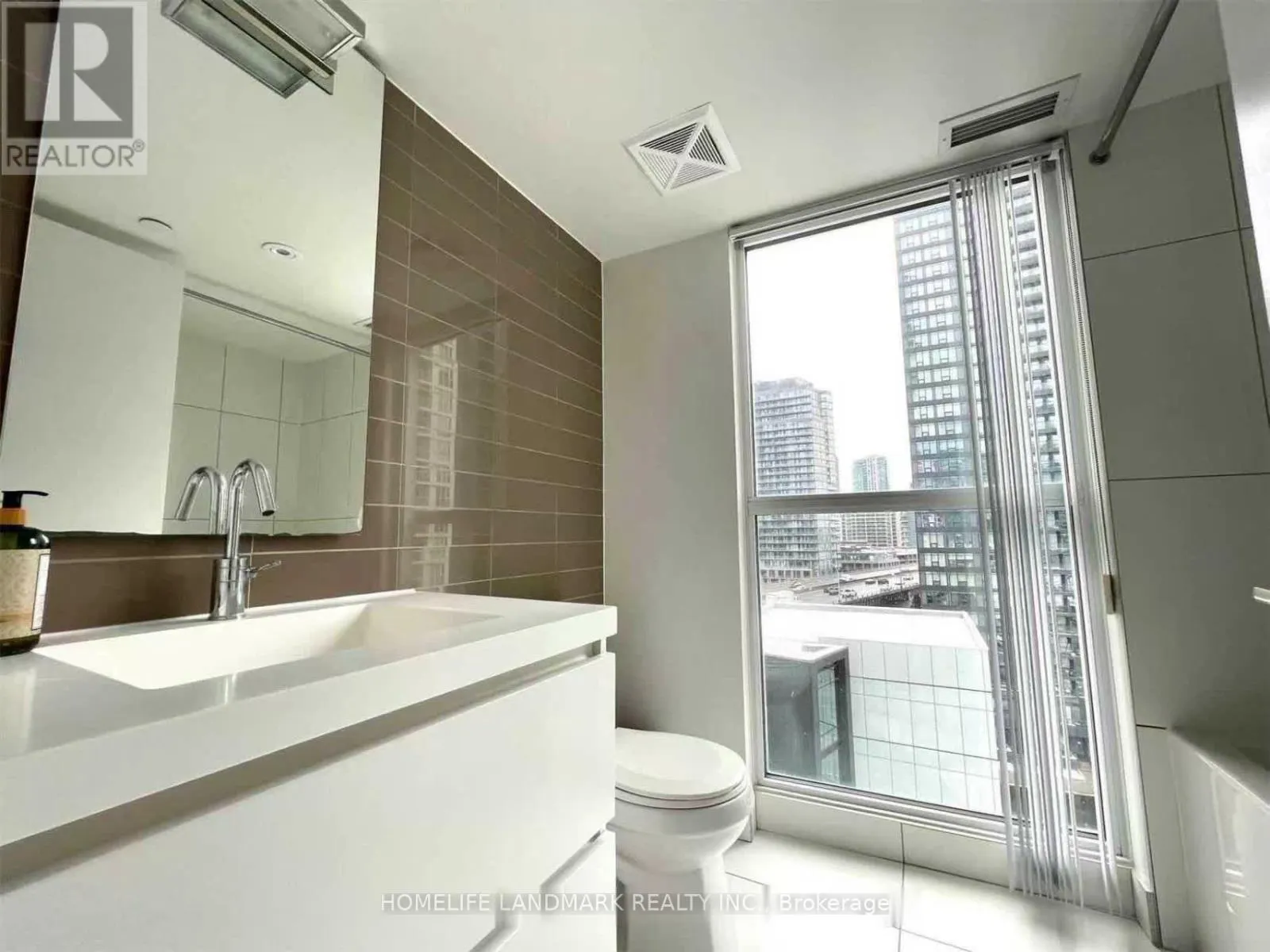 1115 - 75 QUEENS WHARF ROAD
