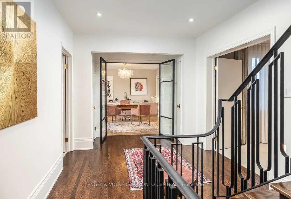 1 BRYCE AVENUE