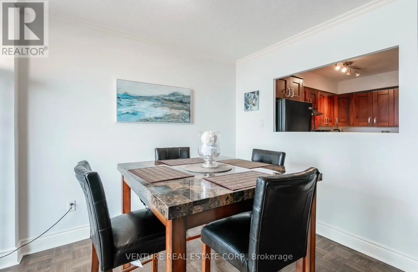 801 - 5949 YONGE STREET