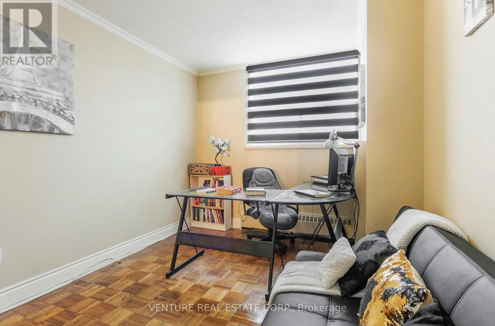 801 - 5949 YONGE STREET
