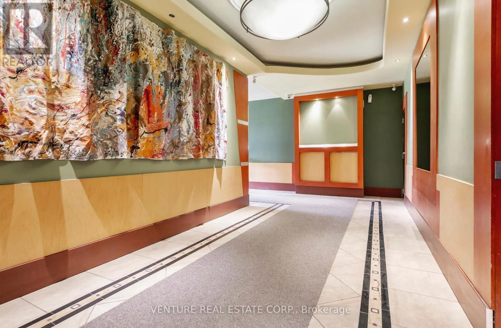 801 - 5949 YONGE STREET