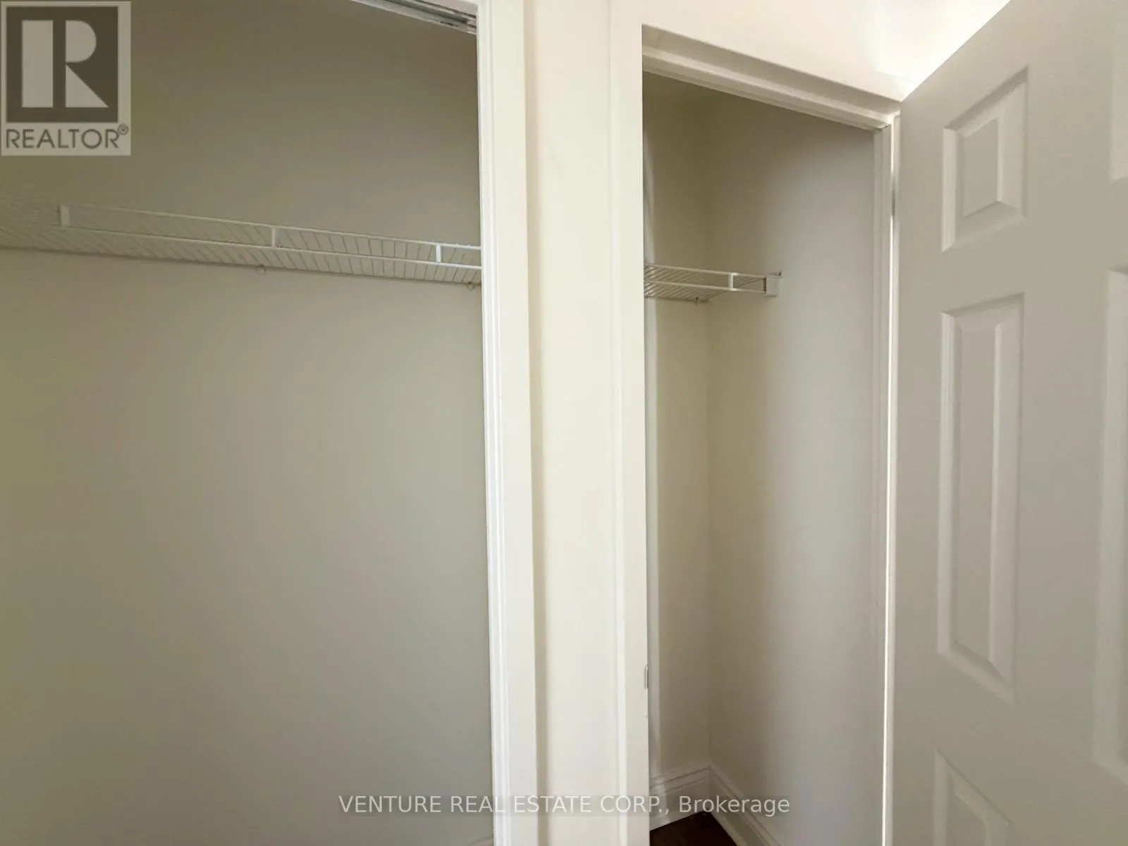 801 - 5949 YONGE STREET