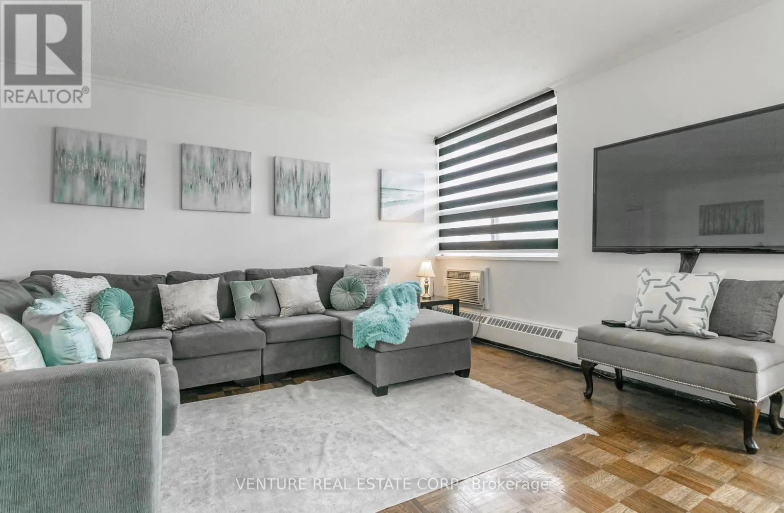 801 - 5949 YONGE STREET