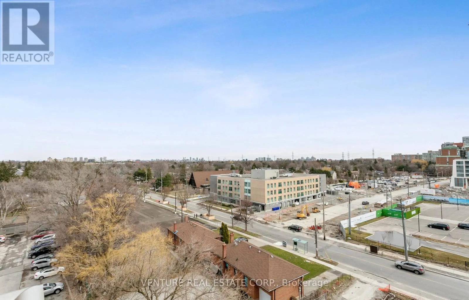 801 - 5949 YONGE STREET