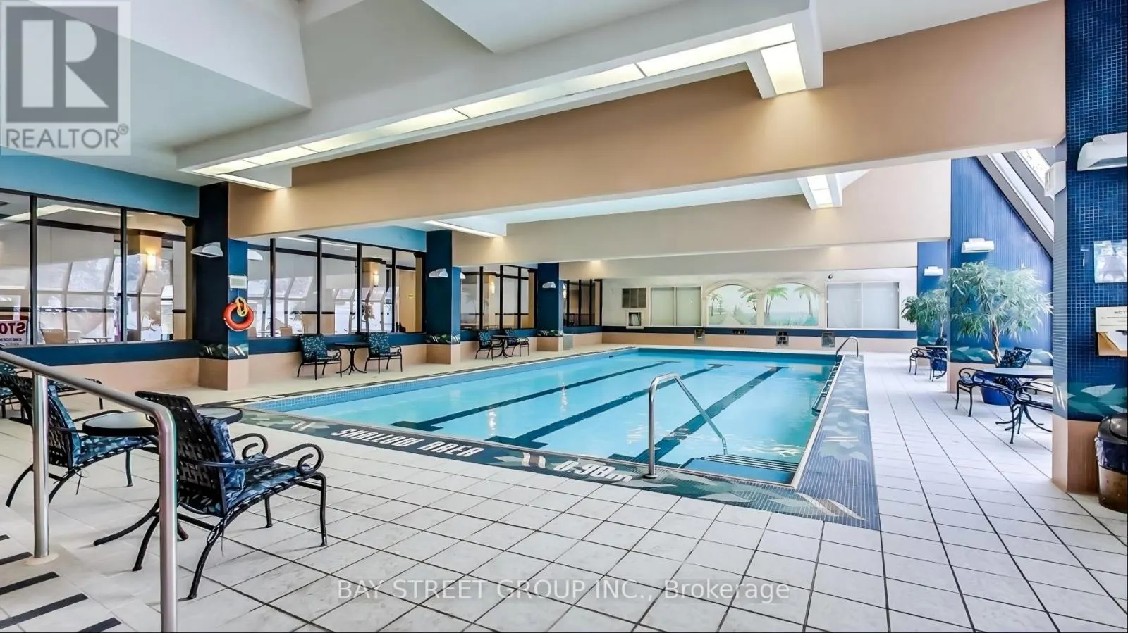 2201 - 85 SKYMARK DRIVE
