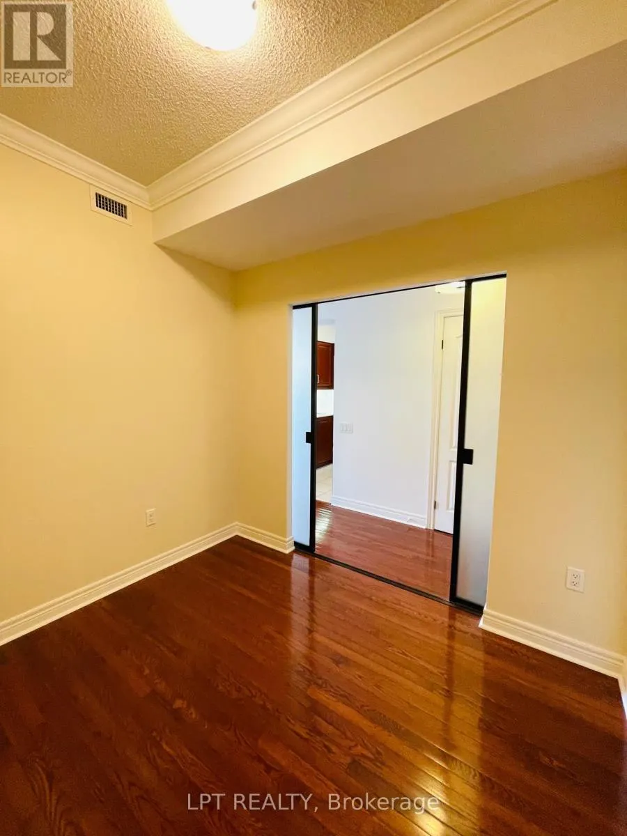 308 - 2 EDITH DRIVE