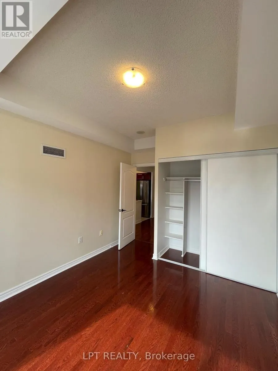 308 - 2 EDITH DRIVE