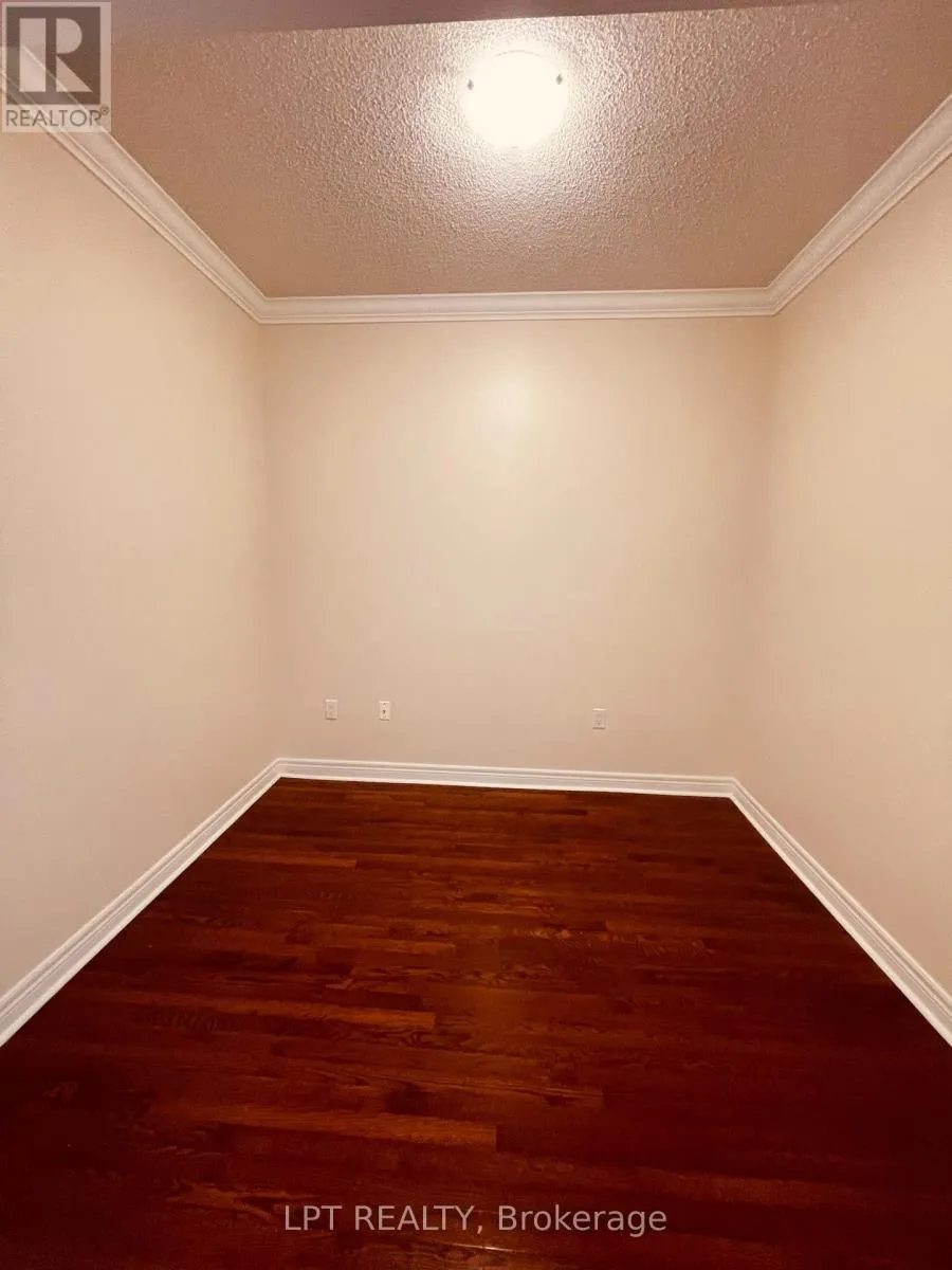 308 - 2 EDITH DRIVE