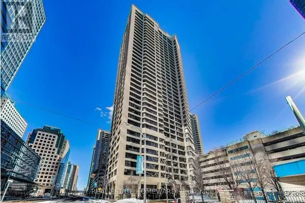 3612 - 55 HARBOUR SQUARE
