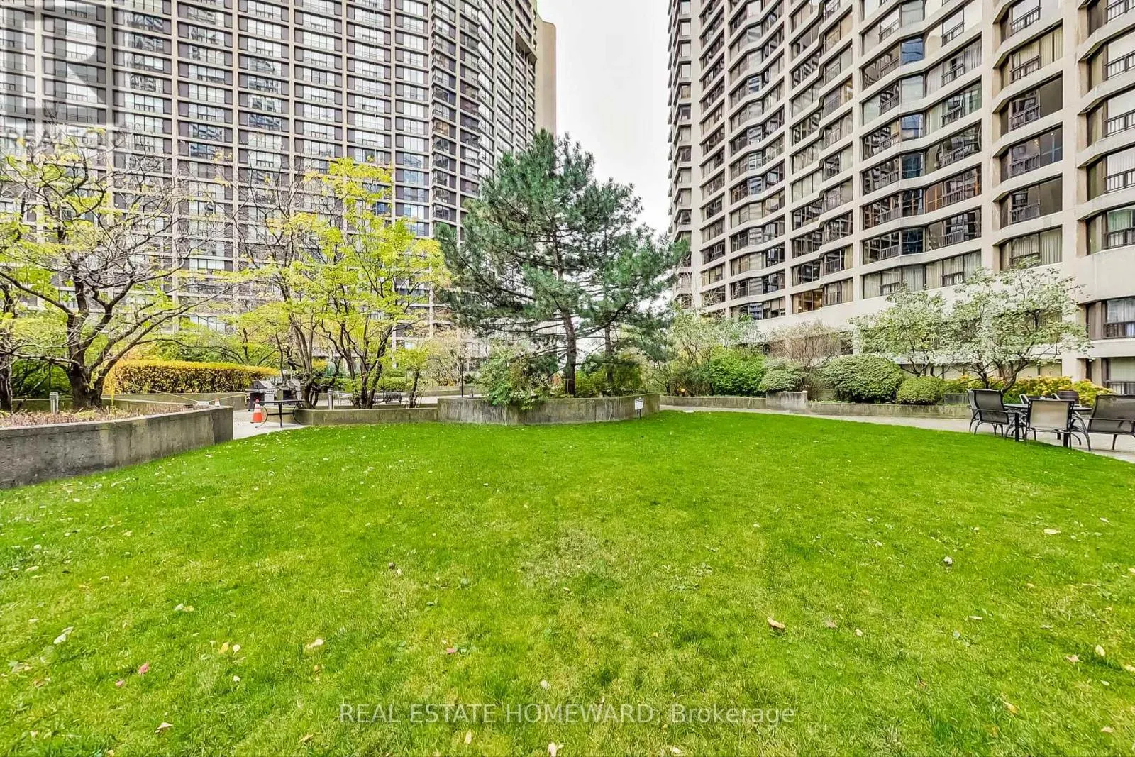 3612 - 55 HARBOUR SQUARE
