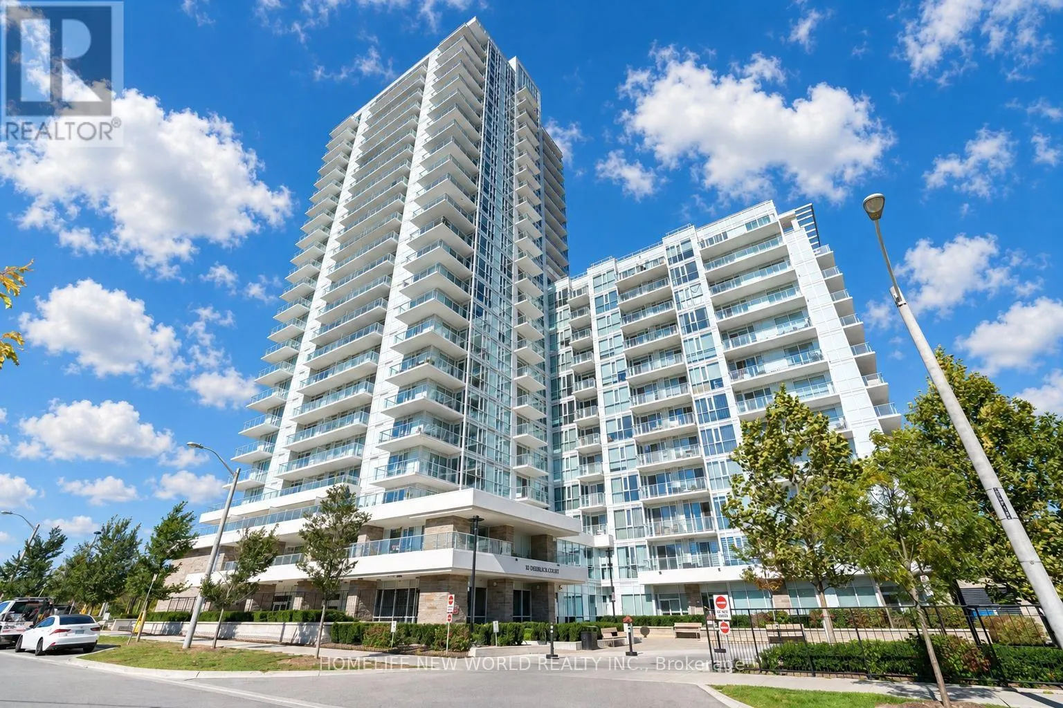411 - 10 DEERLICK COURT