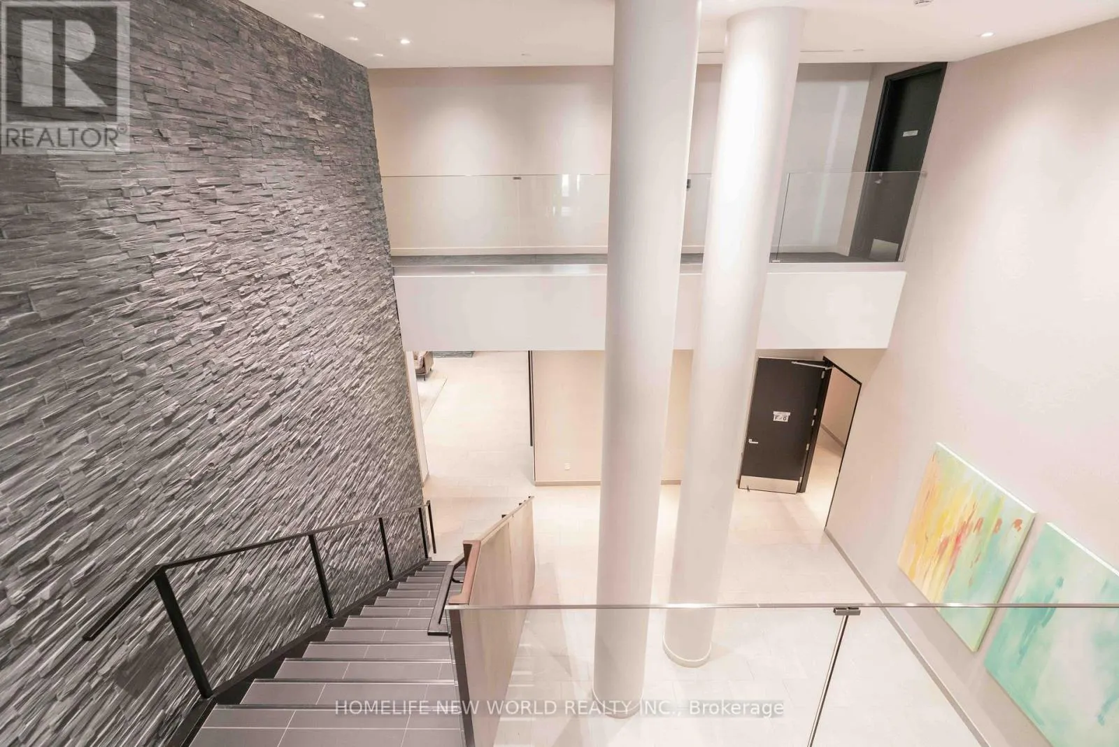 411 - 10 DEERLICK COURT