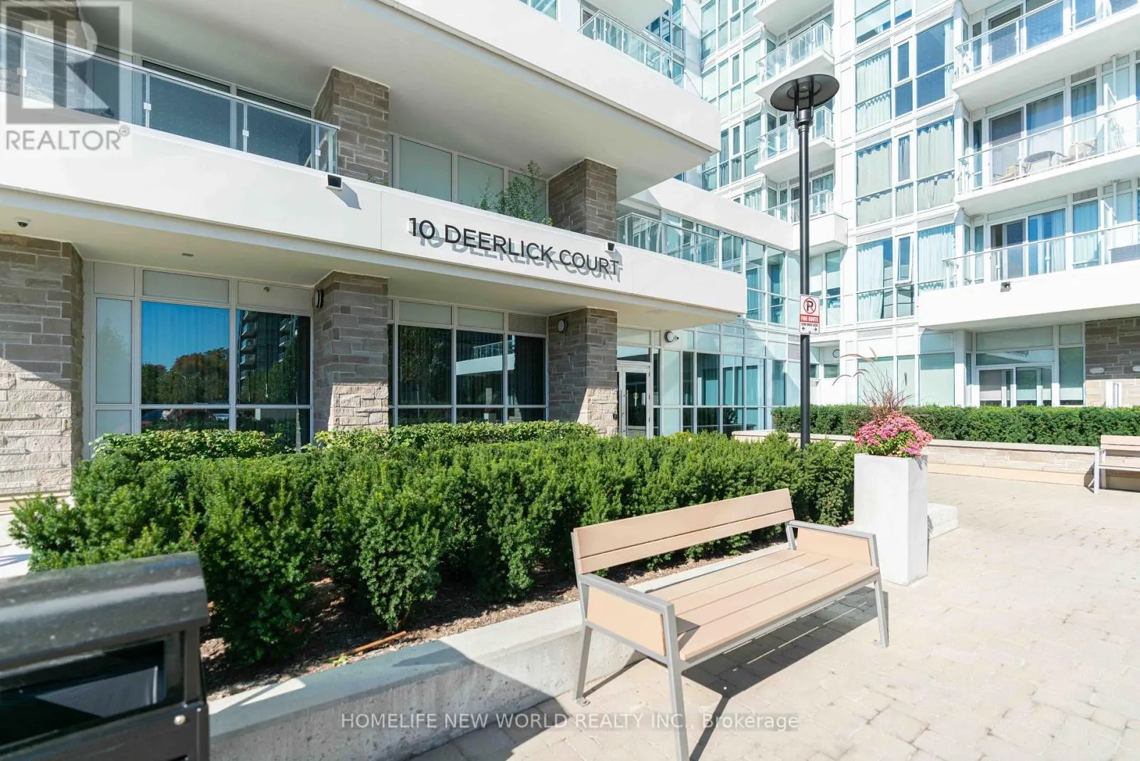 411 - 10 DEERLICK COURT