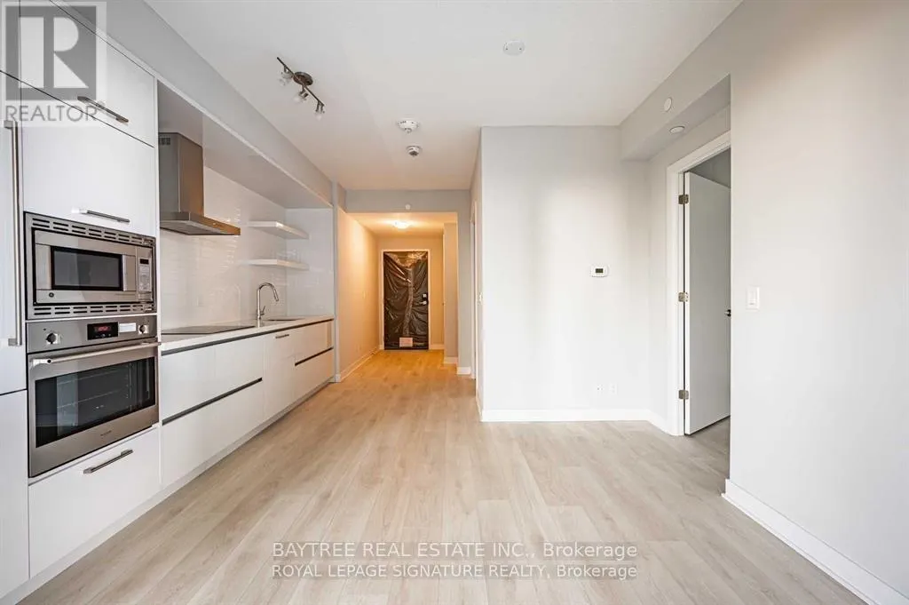 1506 - 2221 YONGE STREET