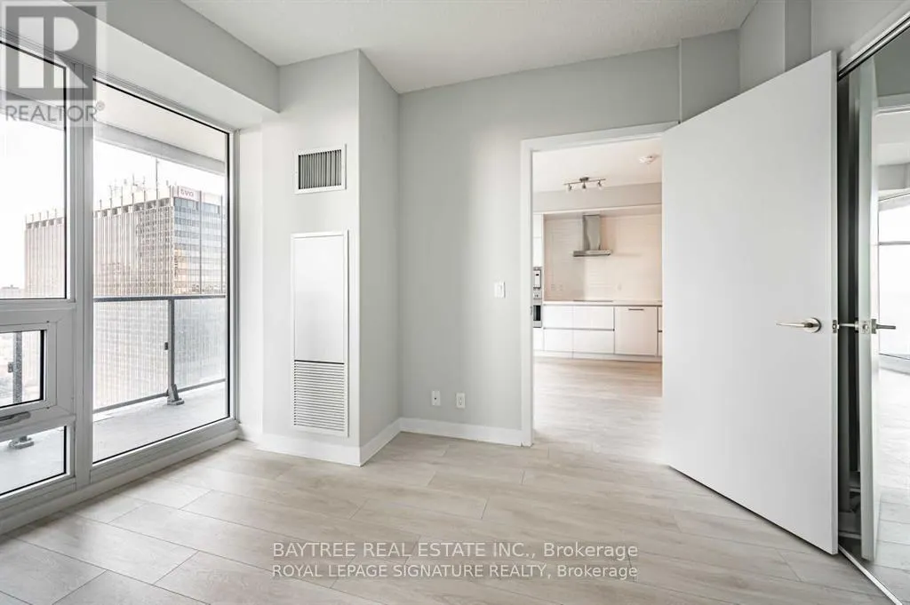 1506 - 2221 YONGE STREET
