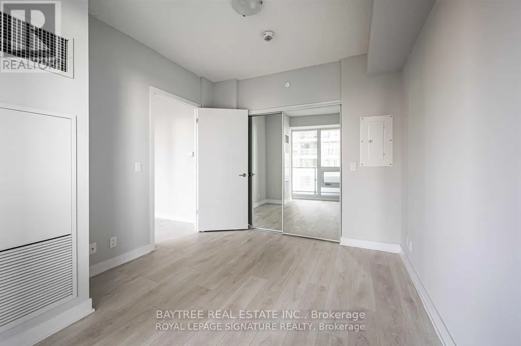 1506 - 2221 YONGE STREET
