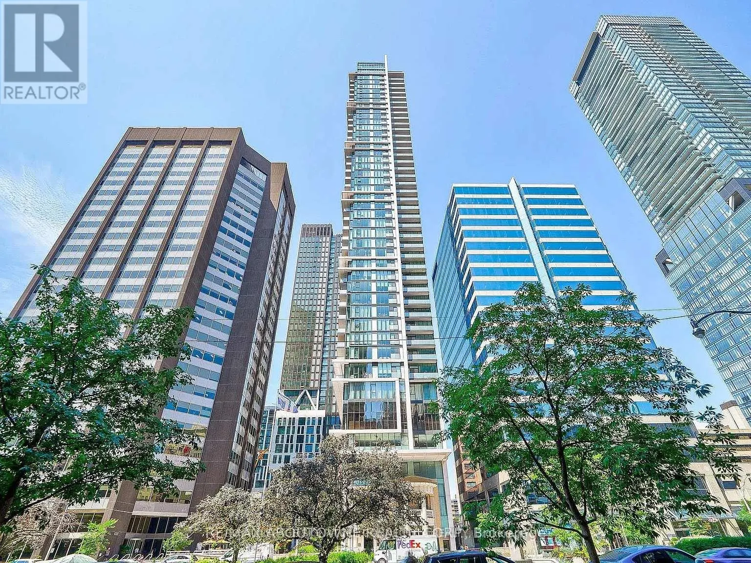 1108 - 426 UNIVERSITY AVENUE