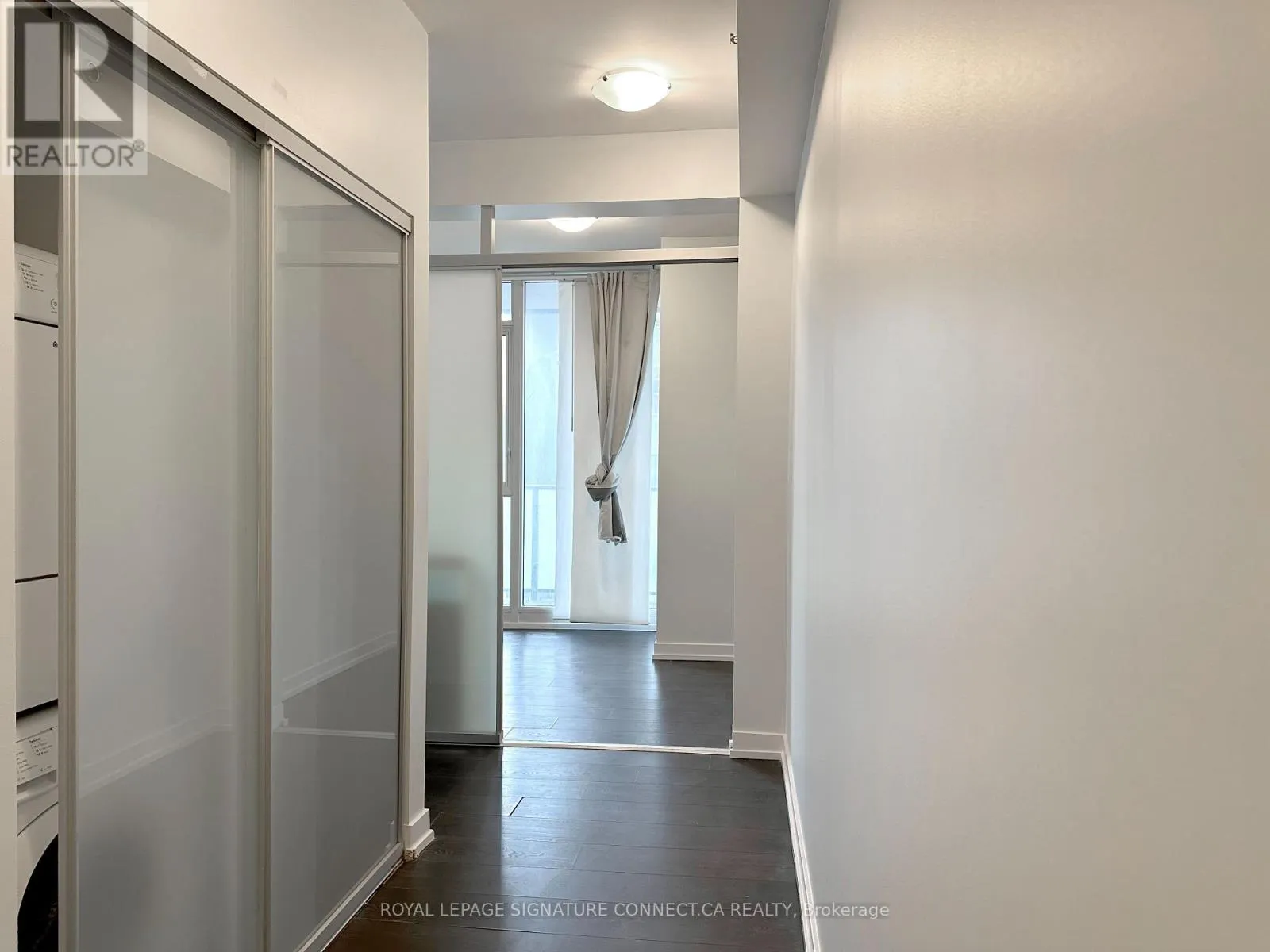 1108 - 426 UNIVERSITY AVENUE