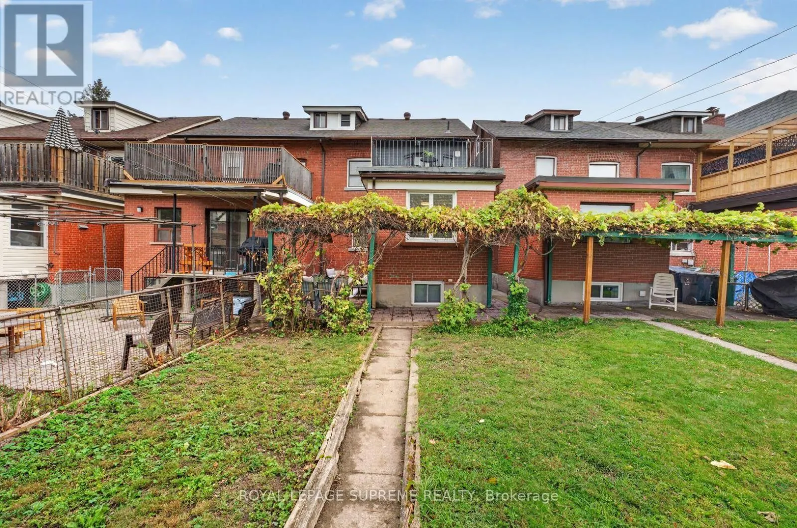 626 MANNING AVENUE