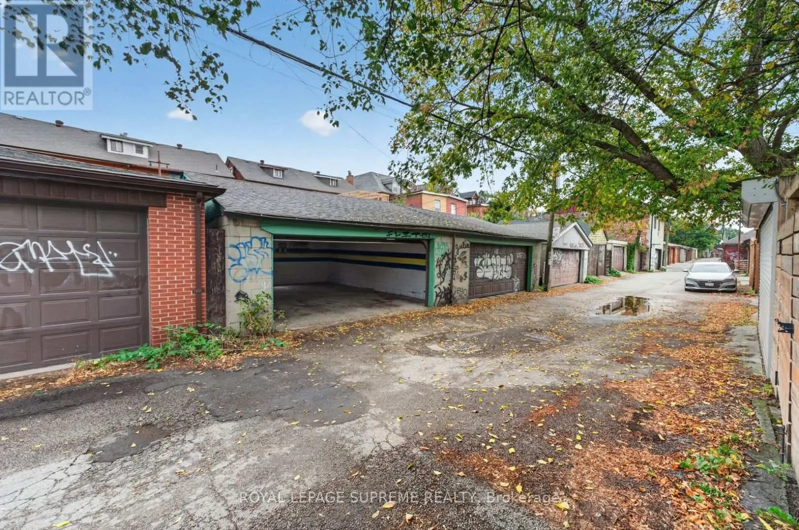 626 MANNING AVENUE