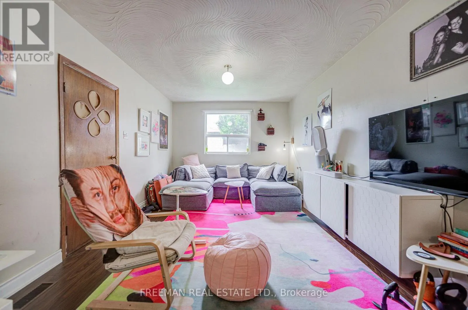 492 MANNING AVENUE