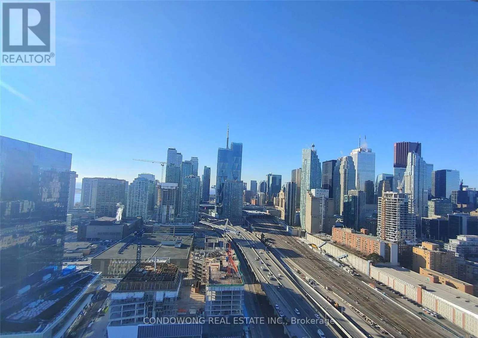 1610 - 15 LOWER JARVIS STREET