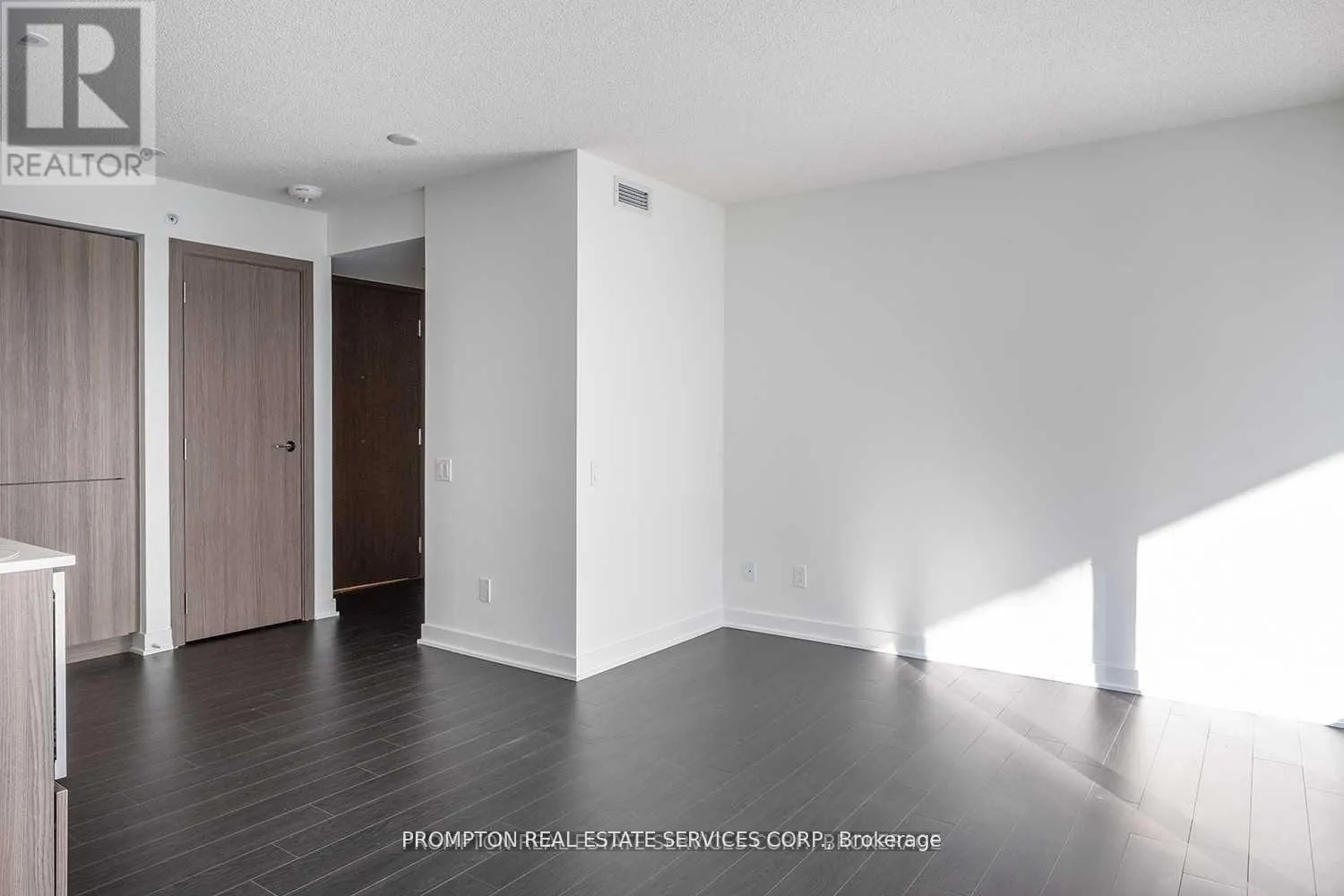 2502 - 17 BATHURST STREET
