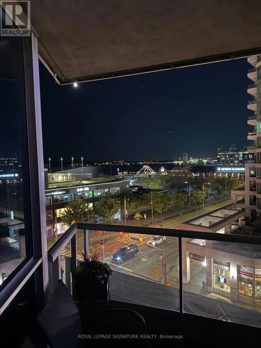 510 - 218 QUEENS QUAY W
