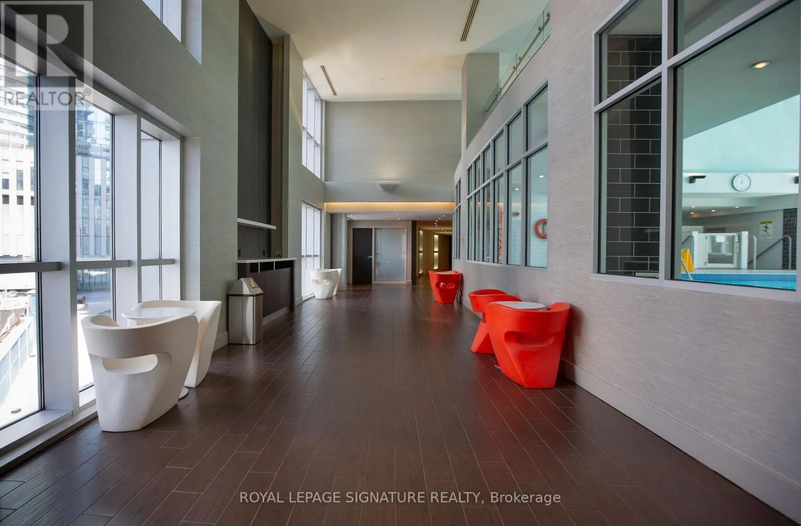 510 - 218 QUEENS QUAY W