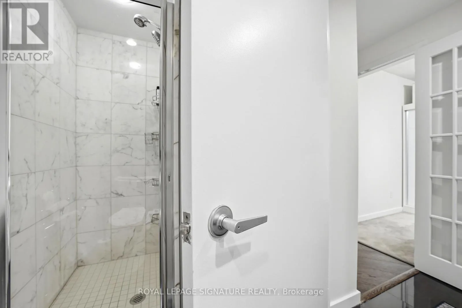 510 - 218 QUEENS QUAY W